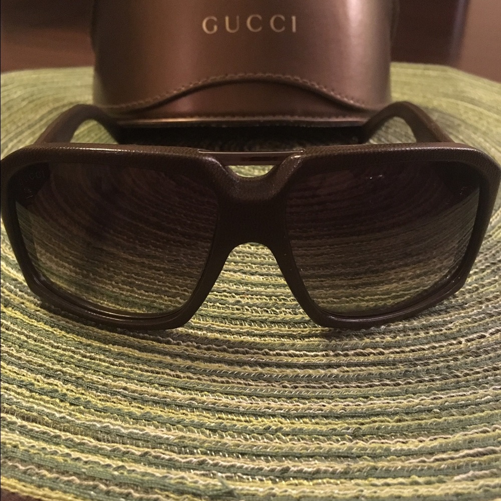 Gucci leather authentic sunglasses